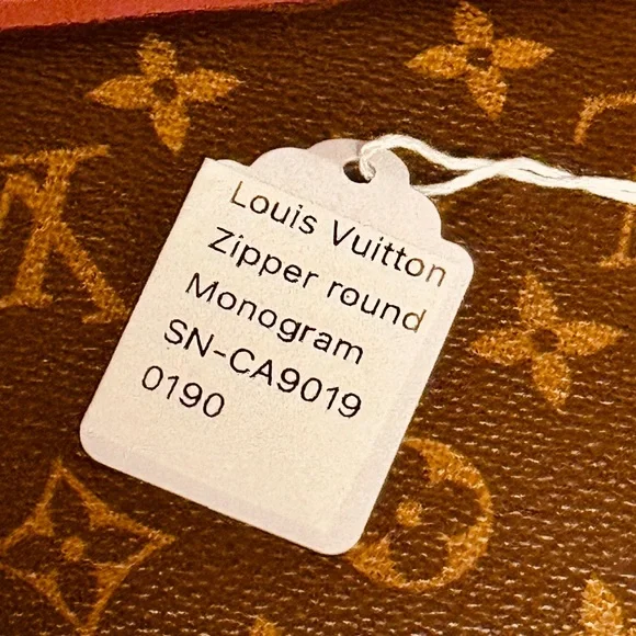 Louis Vuitton Monogram Zipper round Mid size wallet - Picture 14 of 15